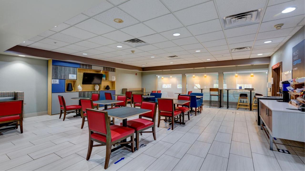 Holiday Inn Express & Suites Ashtabula-Geneva By Ihg Austinburg Esterno foto