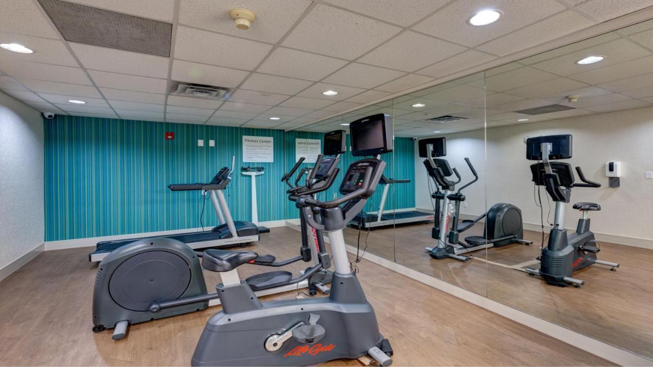 Holiday Inn Express & Suites Ashtabula-Geneva By Ihg Austinburg Esterno foto