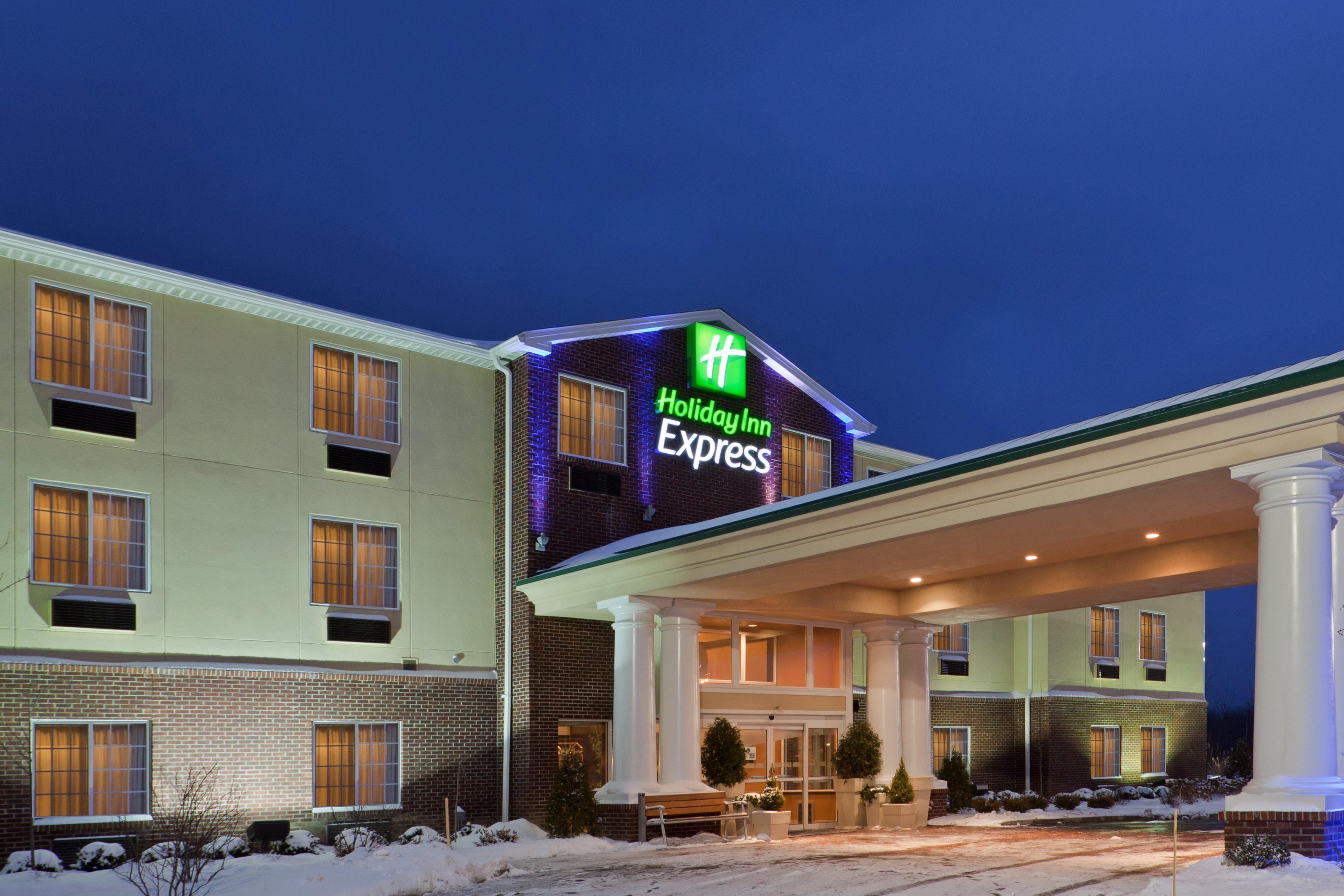 Holiday Inn Express & Suites Ashtabula-Geneva By Ihg Austinburg Esterno foto