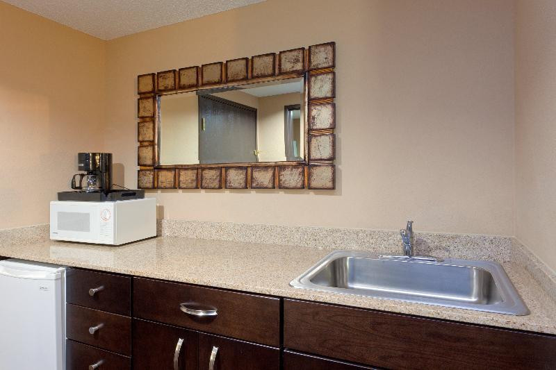 Holiday Inn Express & Suites Ashtabula-Geneva By Ihg Austinburg Esterno foto